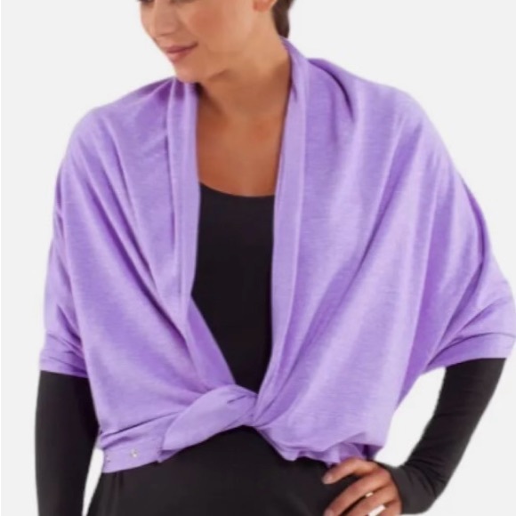 Lululemon Vinyasa Reversible ColorBlock Scarf - Zinfandel Purple/Winter Orchid - Picture 16 of 16